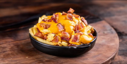 Batata Frita com Cheddar e Bacon